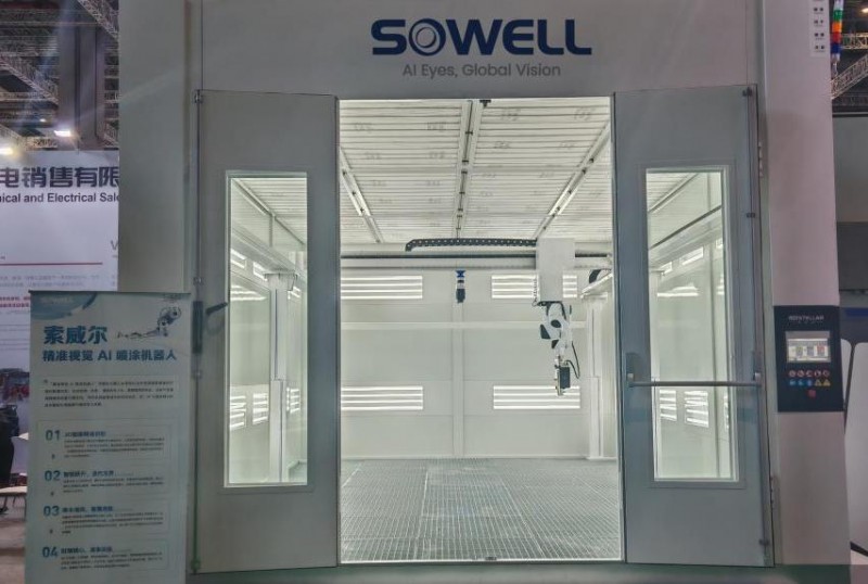 Sowell's Precision Vision AI Coating Robot at Automechanika Shanghai